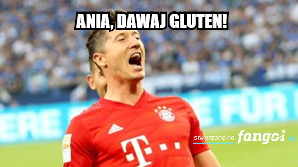 Lewandowski z hat-trickiem. Memy po meczu Schalke - Bayern