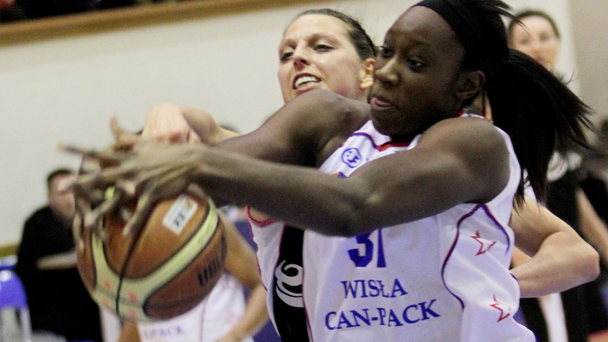 Tina Charles (P)