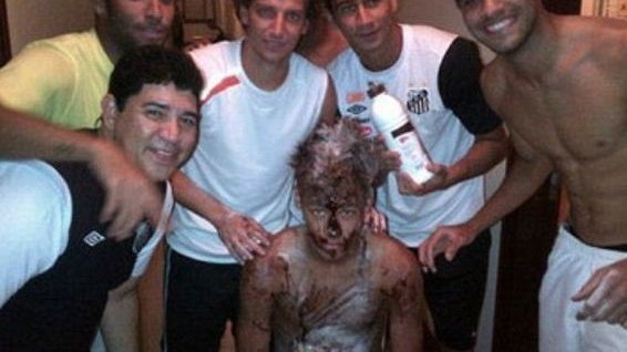 Neymar z kolegami z Santosu
