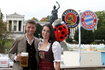 epa07076775 - GERMANY SOCCER BAYERN MUNICH OKTOBERFEST (FC Bayern Munich attends Oktoberfest)