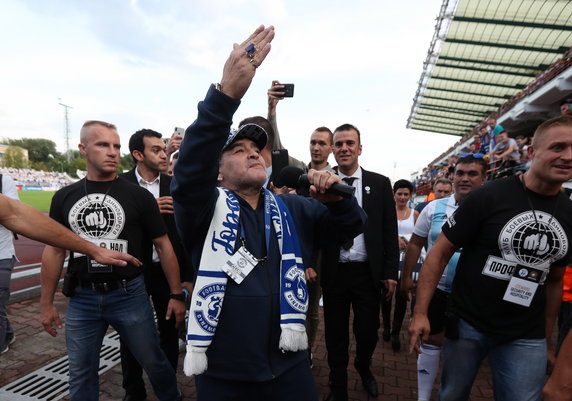 epa06893534 - BELARUS SOCCER MARADONA (Maradona arrives in Brest)