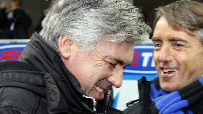 Carlo Ancelotti (L) i Robero Mancini (jeszcze jako trener Interu)