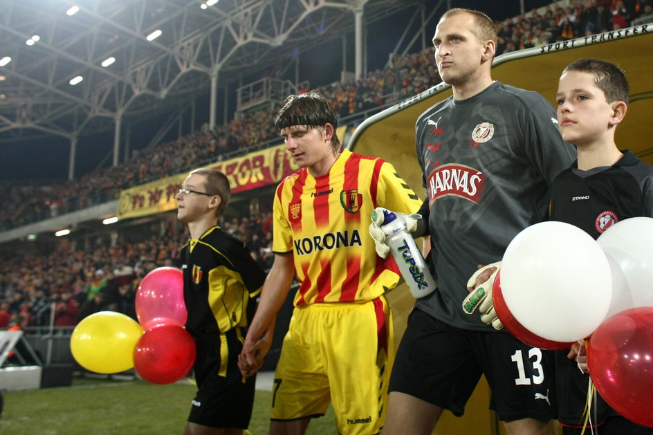 Jacek Kiełb (Korona Kielce) i Maciej Mielcarz (Widzew Łódź) przed spotkaniem obu drużyn w I lidze w sezonie 2008/09. Obie drużyny awansowały do Ekstraklasy