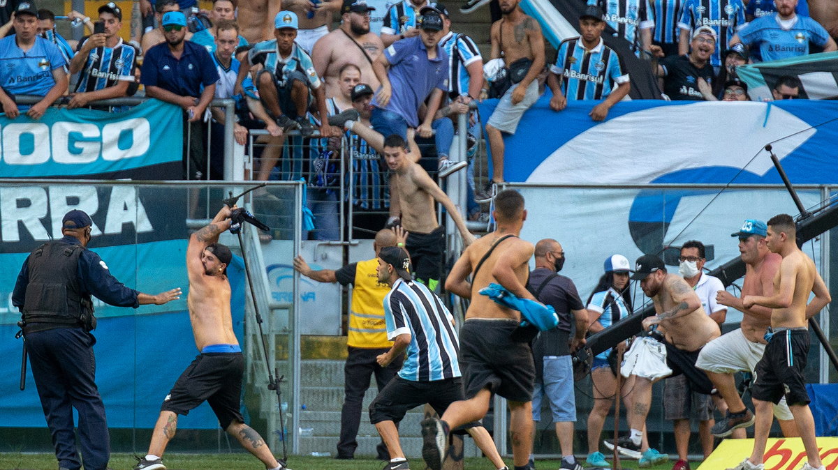 Kibice drużyny Gremio Porto Alegre wpadli w prawdzwiwy szał