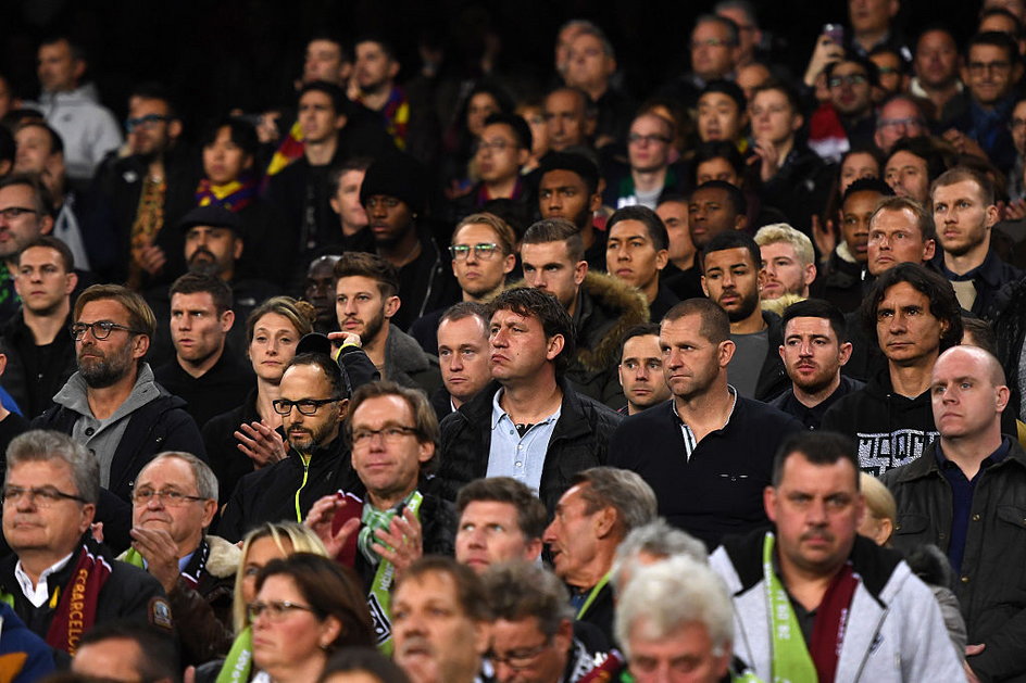 Drużyna Liverpool FC na Camp Nou