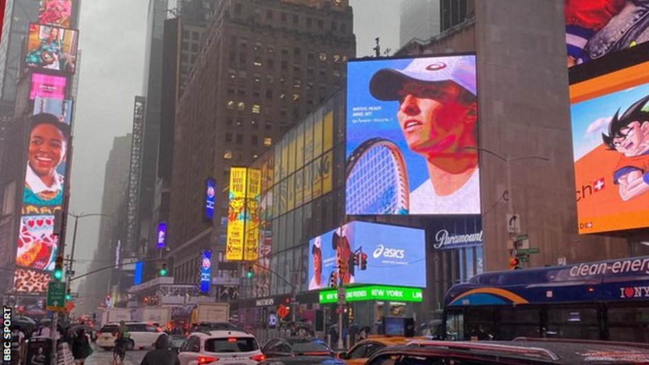 Iga Świątek na Times Square w Nowym Jorku