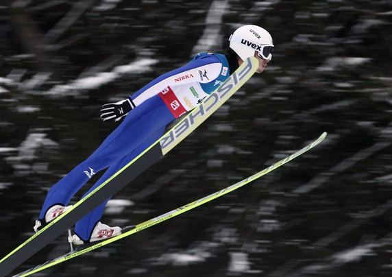 Austria, BAD MITTERNDORF, 2012-01-15T111623Z_01_HPB05_RTRIDSP_3_SKIJUMPING.jpg