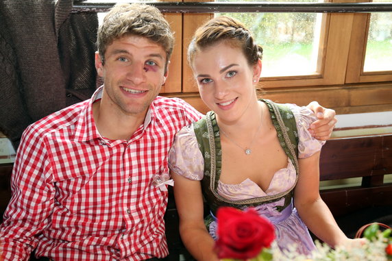 Thomas Mueller z żoną Lisą