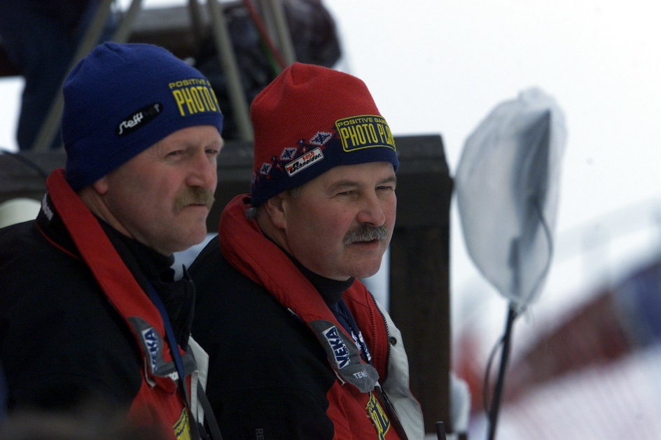 Apoloniusz Tajner (po prawej) i Piotr Fijas w czasie konkursu w 2002 roku