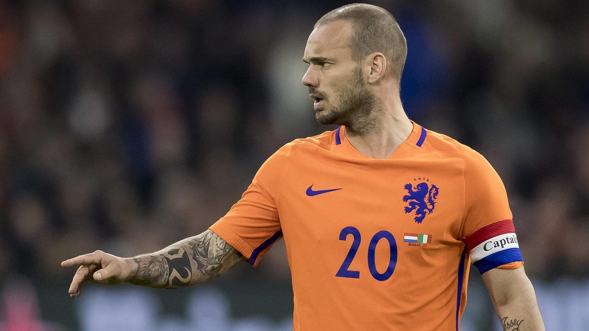 Sneijder się nalatał, bo chciał przejść do historii w swoje urodziny