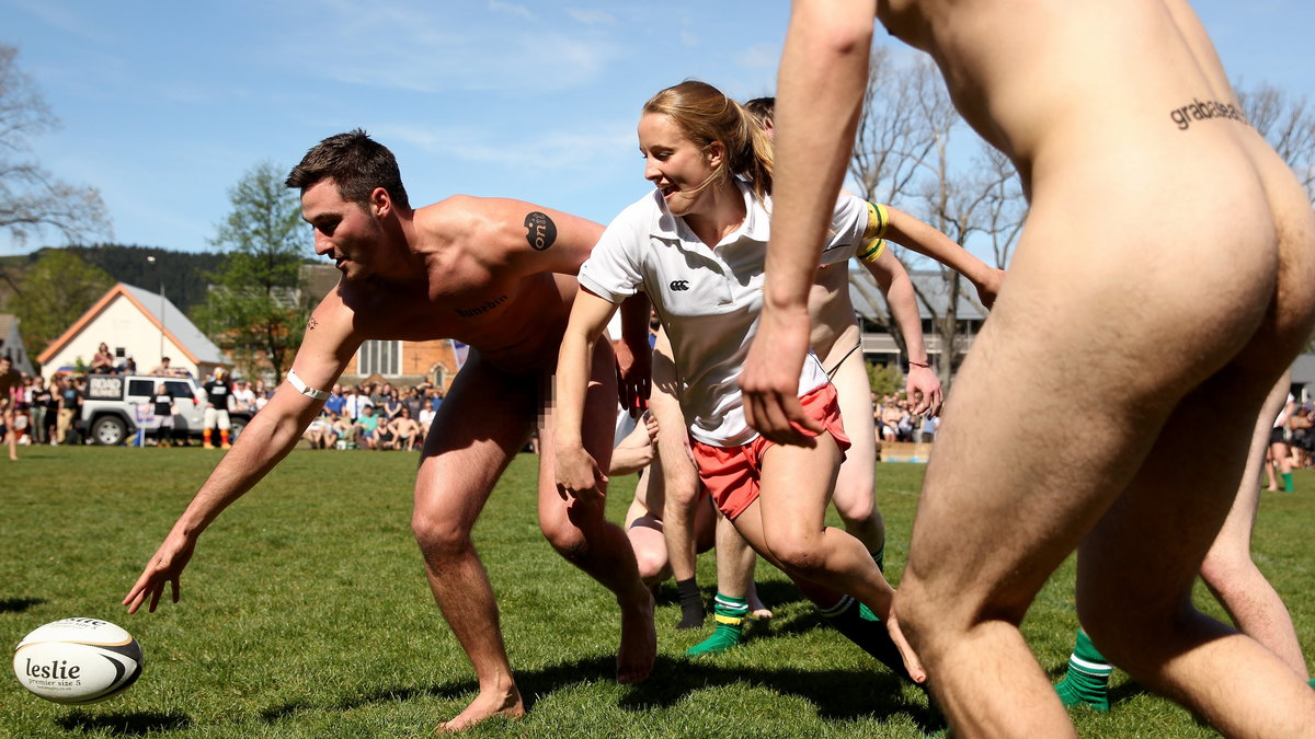 Niecodzienny mecz rugby Nude Blacks - Australia Invitational