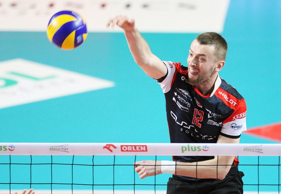 Łukasz Perłowski (środkowy, Asseco Resovia Rzeszów)