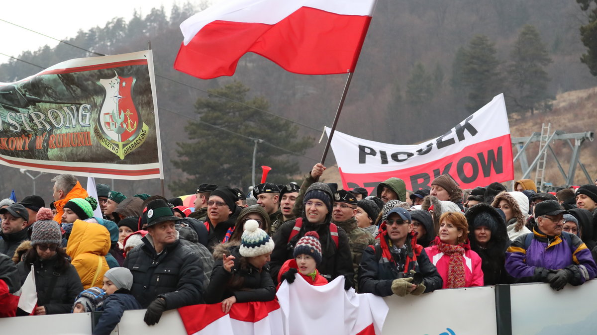 Tłumy kibiców na konkursach w Rasnovie