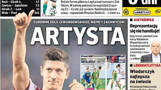 Okładka "Przeglądu Sportowego" z Robertem Lewandowskim