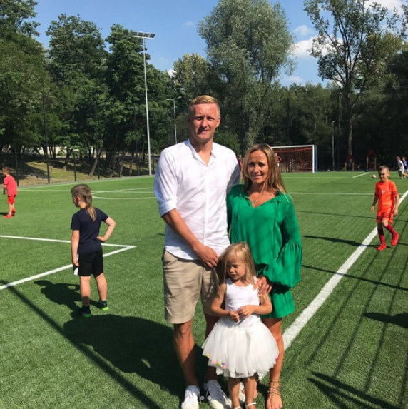 Kamil Glik z żoną i córką