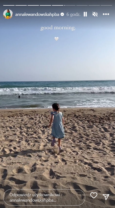 Anna Lewandowska zabrała córkę na plażę