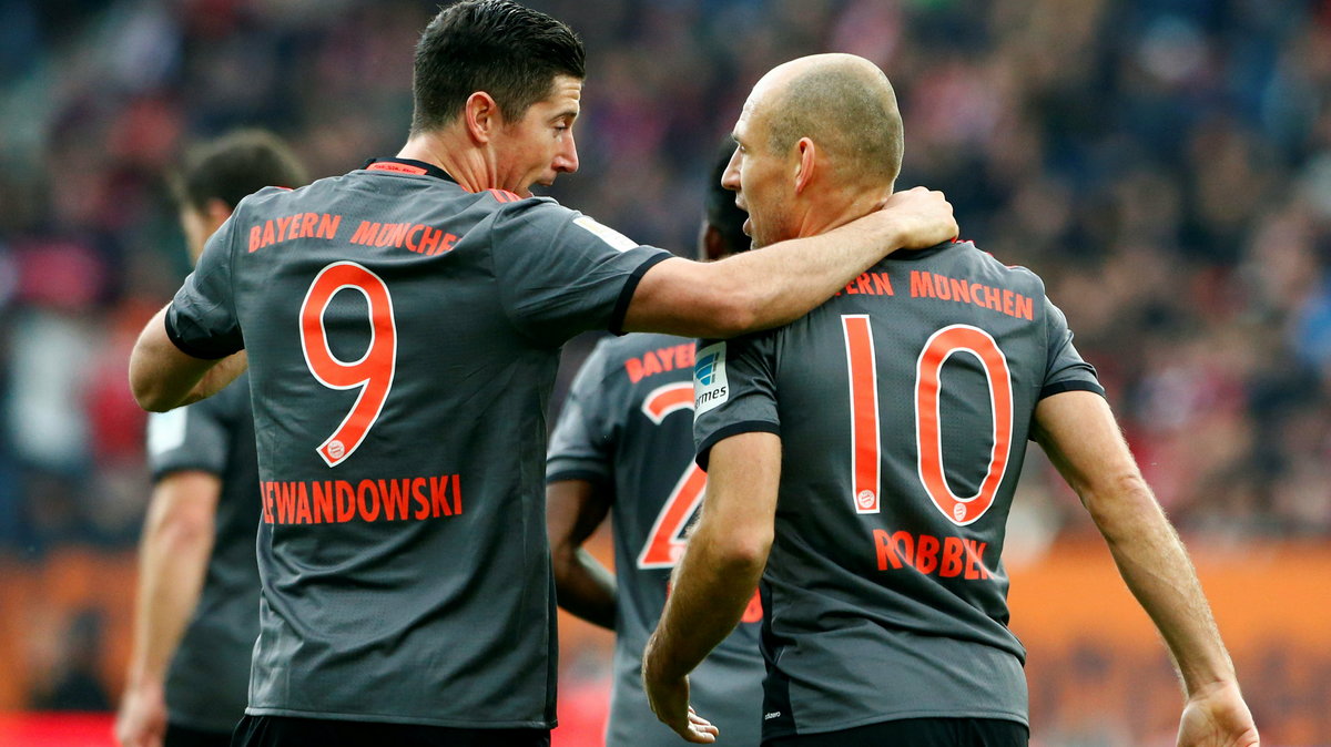 Robert Lewandowski (L) i Arjen Robben