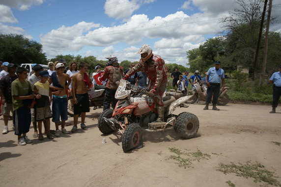 Rafał Sonik Dakar 2010 (fot. Jacek Bonecki, ATV Polska)