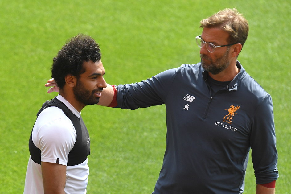 Mohamed Salah (L) i Juergen Klopp