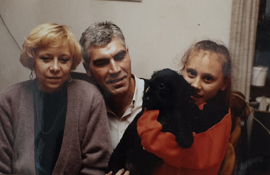 Zdzisław Ambroziak z żoną Ewą, córką Ewą Marią i psem Moro