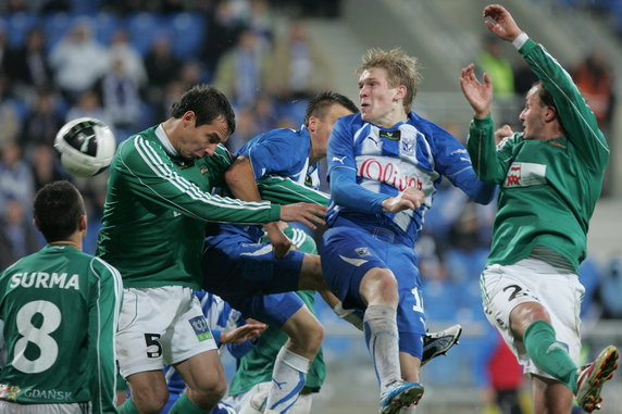 PIŁKA NOŻNA LIGA POLSKA LECH POZNAŃ KONTRA LECHIA GDAŃSK