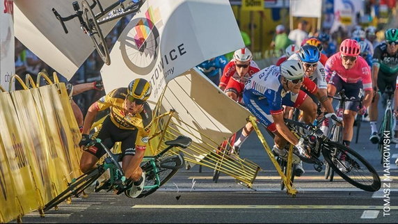 Nominowane zdjęcie - Tour of Poland Cycling Crash