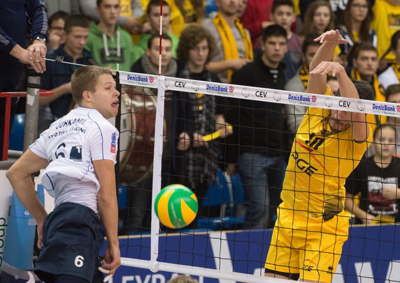 BEŁCHAÓW LM SIATKARZY PGE SKRA HYPO TIROL INNSBRUCK ( Nicolas Uriarte Martti Juhkami )