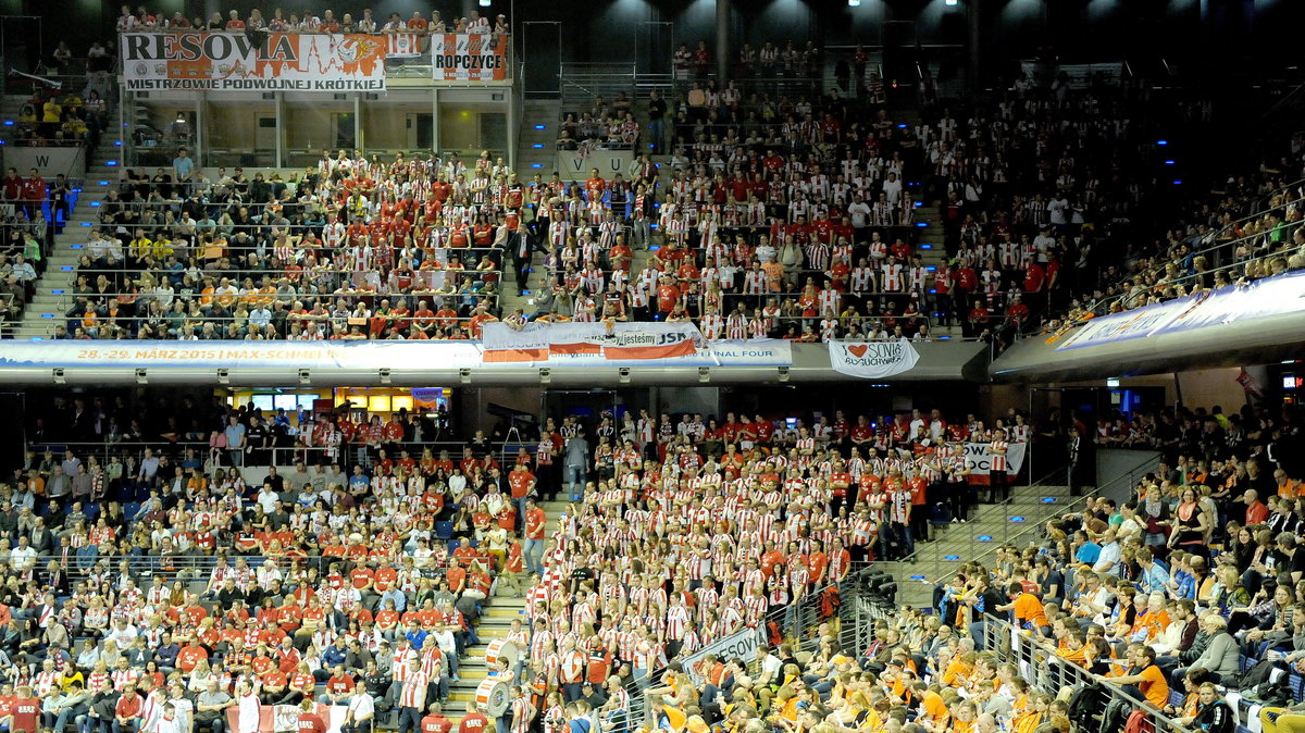 SIATKÓWKA FINAL FOUR LM ASSECO RESOVIA PGE SKRA (Kibice)