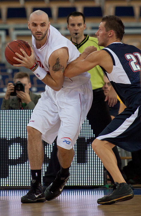 Marcin Gortat (L)