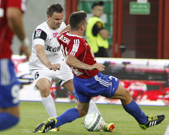 PIŁKARSKA EKSTRAKLASA PIAST KONTRA ZAGŁĘBIE LUBIN (Carles Marc Martinez Embuena Aleksander Kwiek )