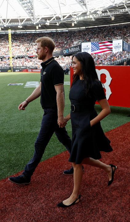 Księżna Meghan i książę Harry na meczu baseballu