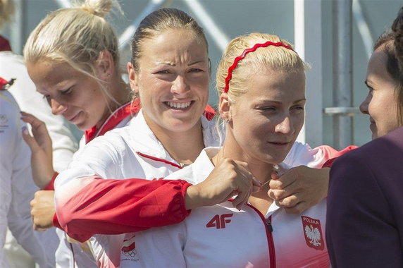 Karolina Naja i Beata Mikołajczyk