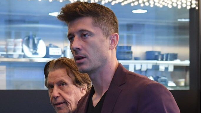 Robert Lewandowski, Pini Zahavi