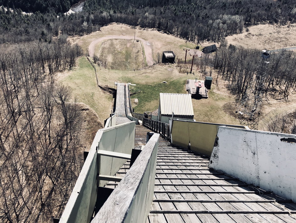 W ostatnich zawodach na Copper Peak w 1994 roku rekord skoczni uzyskał Werner Schuster – 158 metrów.