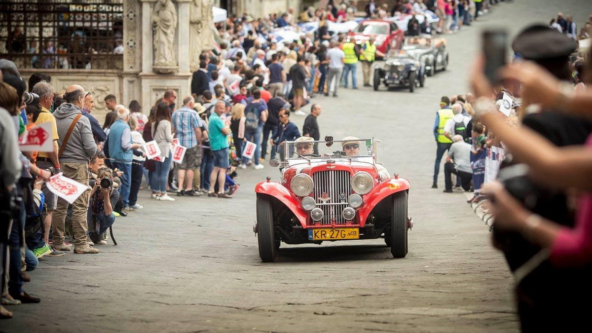 Zmiana na prowadzeniu w Mille Miglia