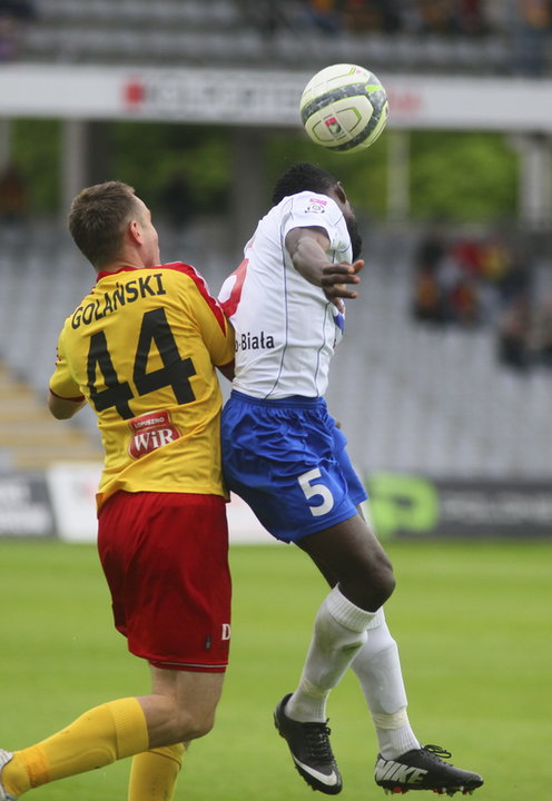 PIŁKA NOŻNA LIGA POLSKA KORONA KIELCE PODBESKIDZIE  (Paweł Golański Frank Abu)