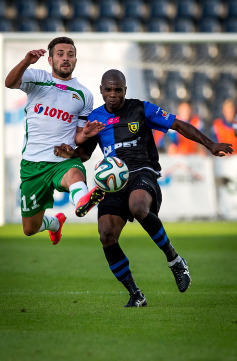 PIŁKA NOŻNA LIGA POLSKA ZAWISZA BYDGOSZCZ LECHIA GDAŃSK  (Luis Carlos Lima Maciej Makuszewski)