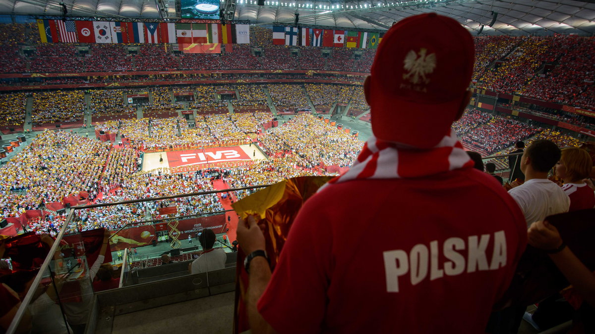 Ceremonię otwarcia mistrzostw świata i mecz Polska - Serbia na PGE Narodowym obejrzało 62 tys. klibiców.