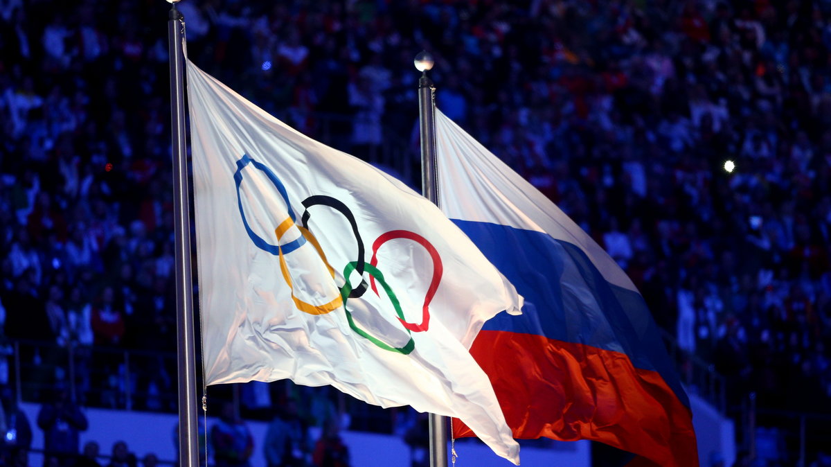 Flaga olimpijska i rosyjska
