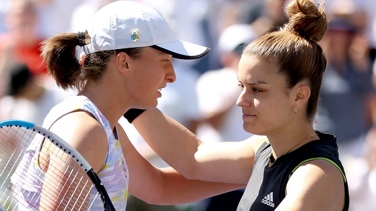 Iga Świątek i Maria Sakkari w finale Indian Wells w 2022 r.