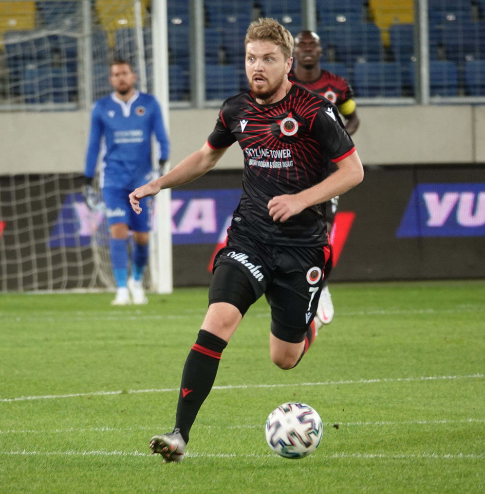 Dominik Furman w barwach Genclerbirligi.