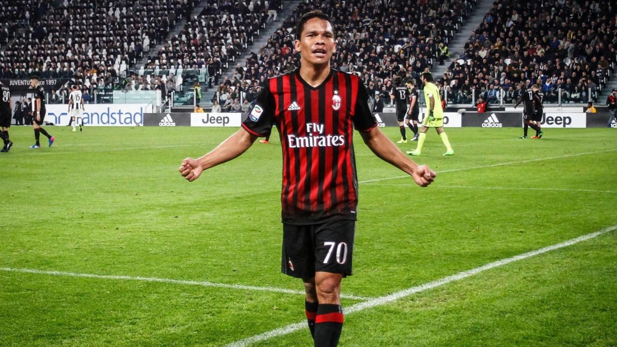 Carlos Bacca odejdzie z AC Milan