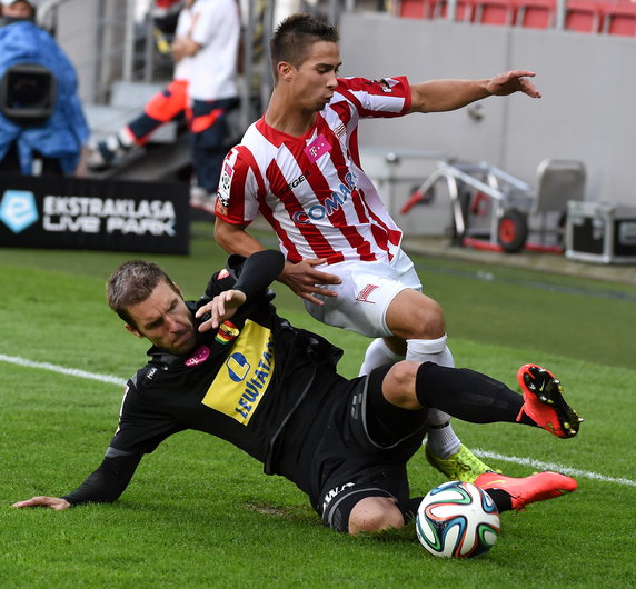 PIŁKA NOŻNA LIGA POLSKA CRACOVIA KRAKÓW KORONA KIELCE (Bartosz Rymaniak Piotr Malarczyk)