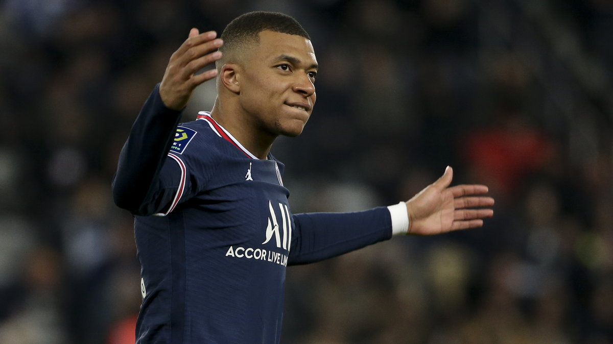 Kylian Mbappe ma porozmawiać o swojej przyszłości z prezydentem Francji