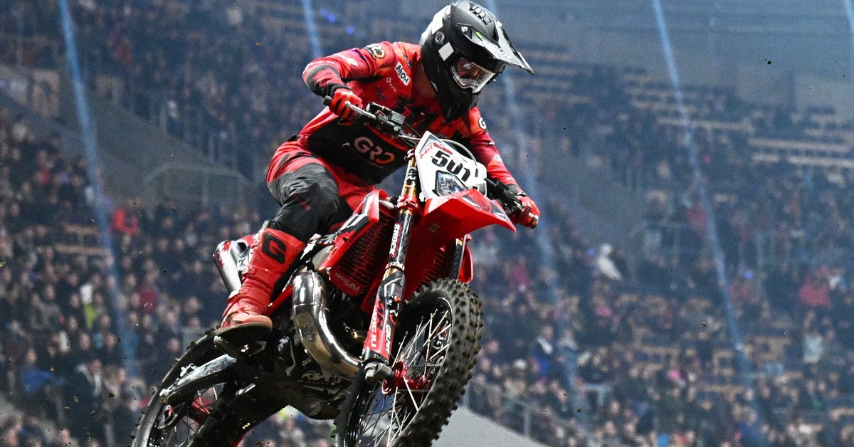 MŚ w SuperEnduro: Dominik Olszowy siódmy na inaugurację w Gliwicach