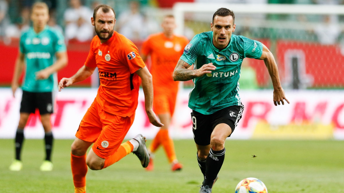 Filip Starzyński (Zagłębie) i Marko Vesović (Legia)