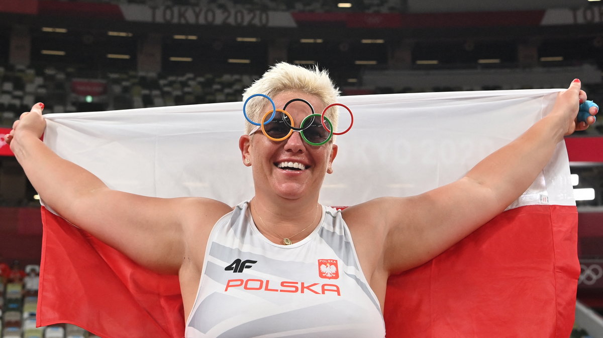 W igrzyskach w Tokio zabrakło kibiców, ale Anita Włodarczyk postanowiła się dobrze zabawić na Stadionie Olimpijskim