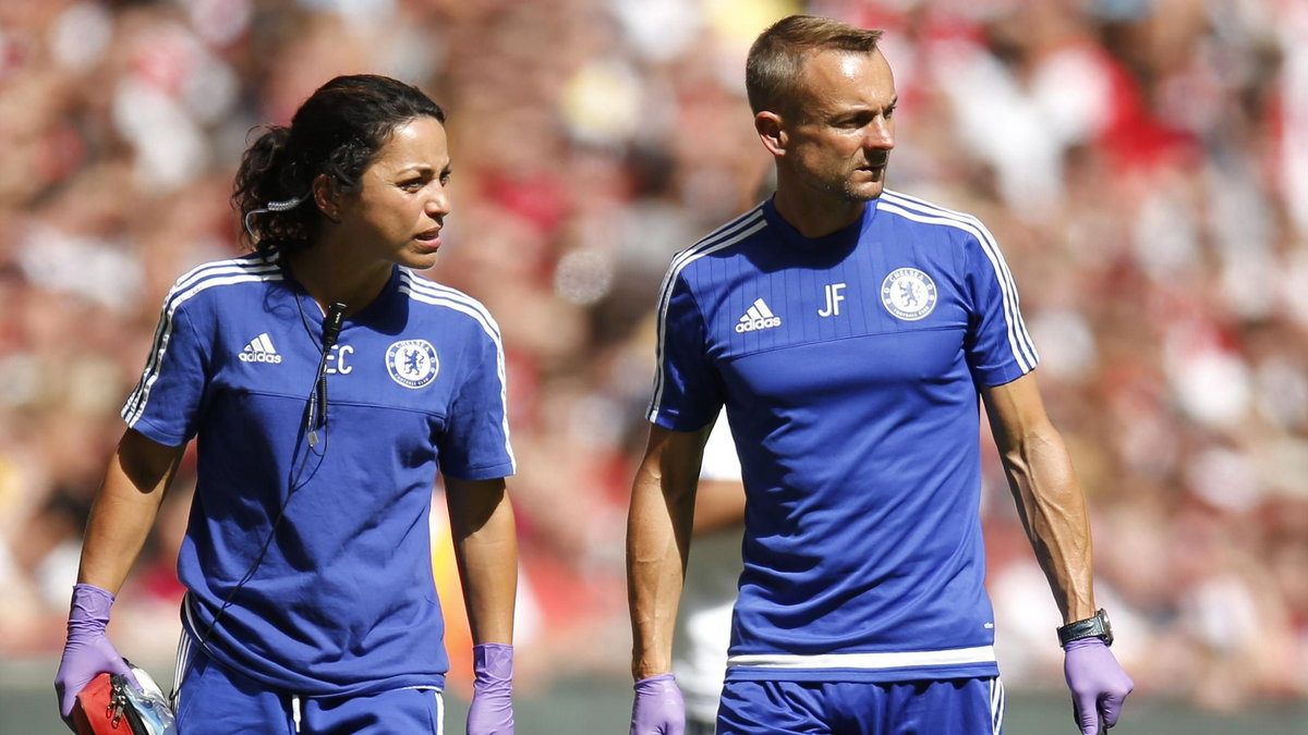 Kibice Chelsea stają po stronie Carneiro w sporze z Mourinho