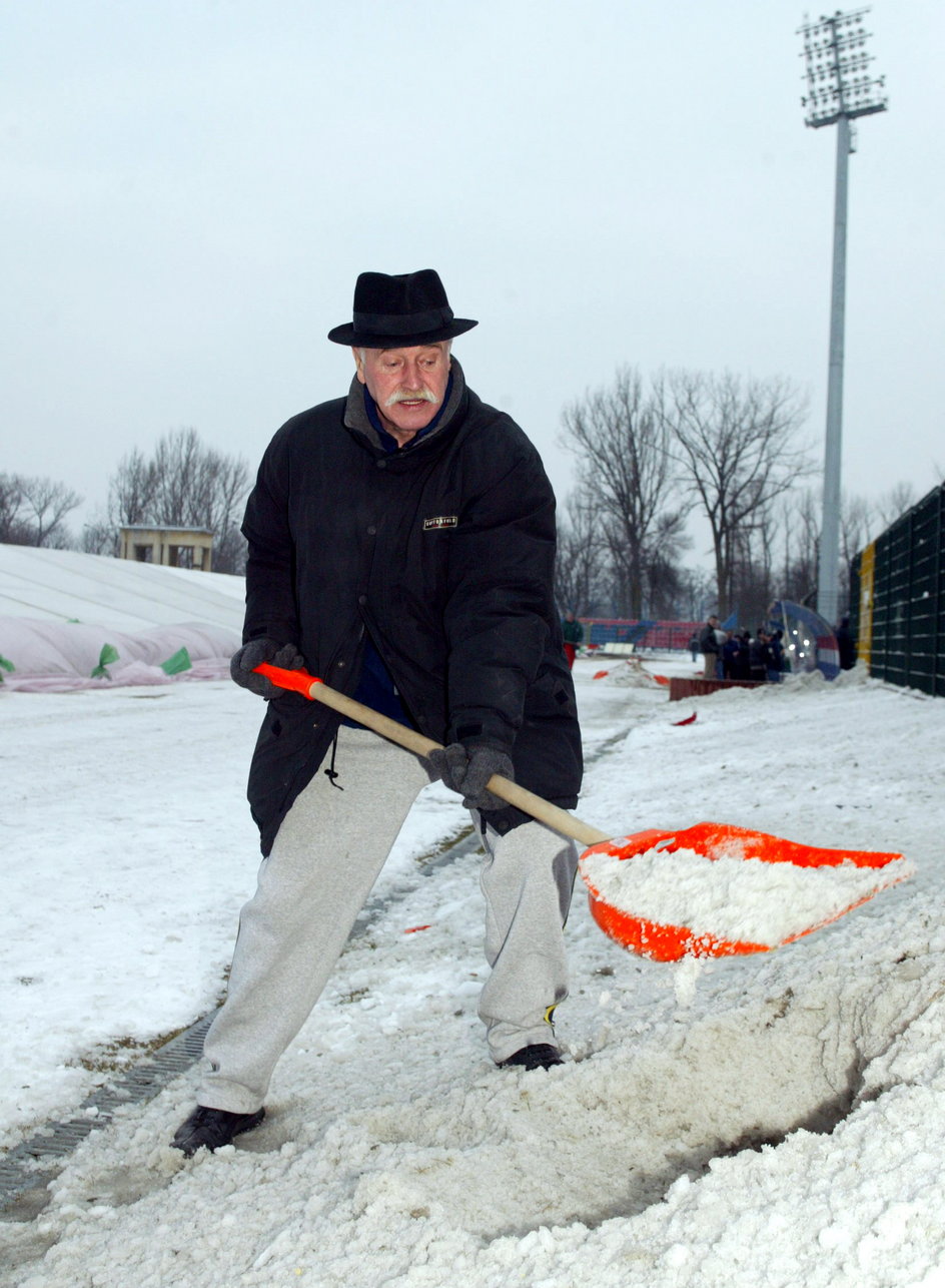 Jan Nowicki lubi sport. Prawdziwy sport.