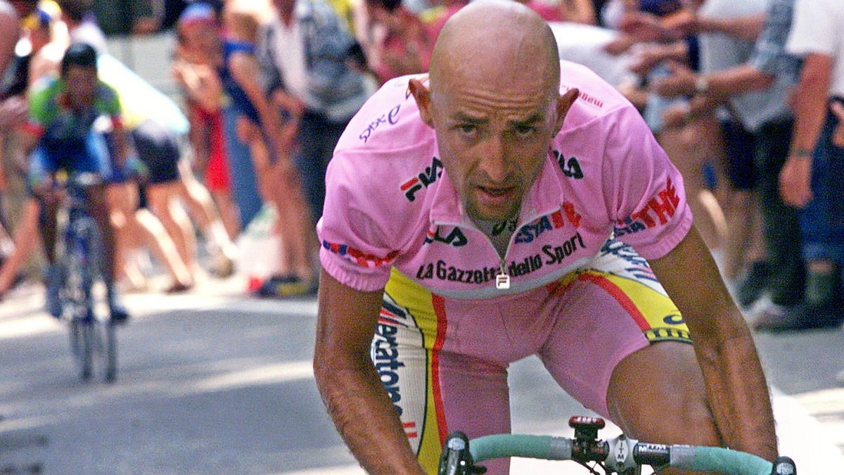 Marco Pantani jako lider wyścigu Giro d'Italia